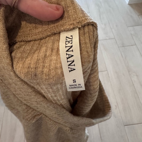 Zenana Outfitters Tan Pencil Skirt - Picture 2 of 6